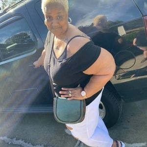 Meet your Posher, Priscilla